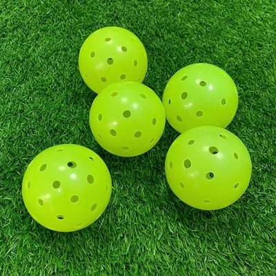 Gepersonaliseerd logo beschikbaard pickleball bal set voor outdoor pickleball accessoires