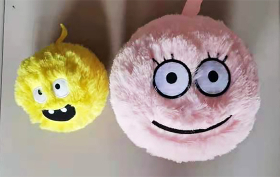 6&quot; Fuzzy Fluffy Freaky Face Ball met 100g-600g capaciteit