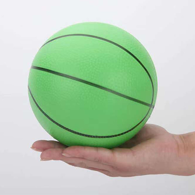 Kleine kleurrijke waterbal voor kinderen Basketbal Strandbal Customized LOGO Mini Size PVC Toy