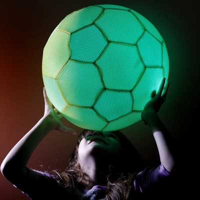 BM-B-006 0 tot 24 maanden Leeftijdsbereik Soft Novelty Mesh LED Soccer Ball